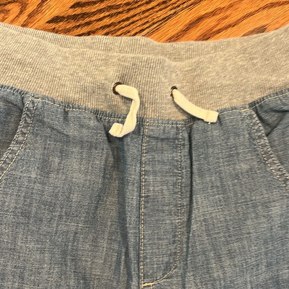 Boys Size 12 shorts, light blue. - Picture 2 of 8